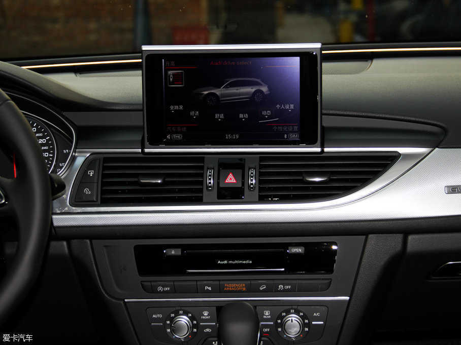 2015��?yu��n)W��A6 ���а� quattro