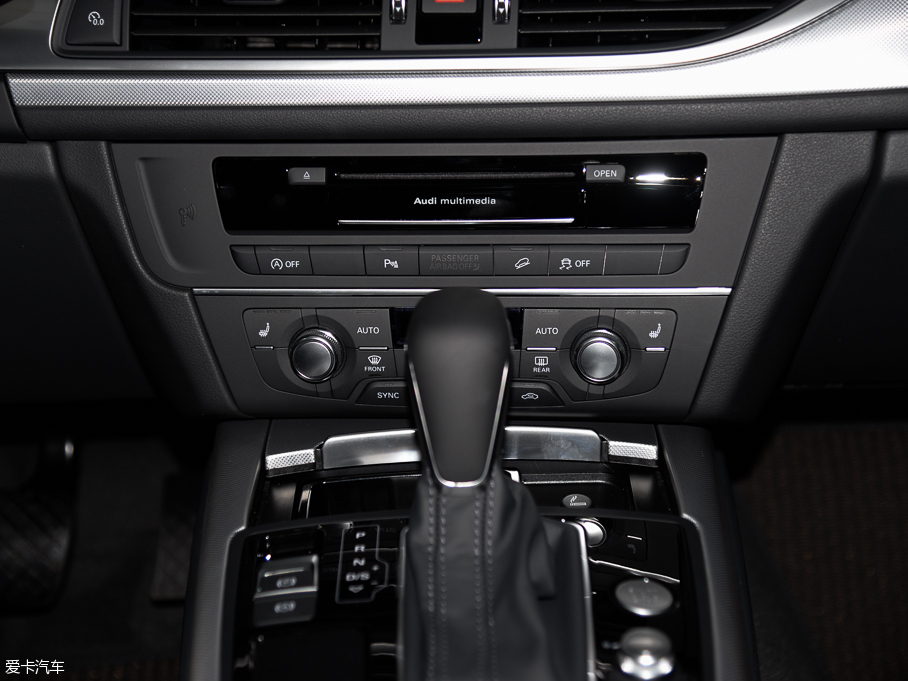 2015��?yu��n)W��A6 ���а� quattro