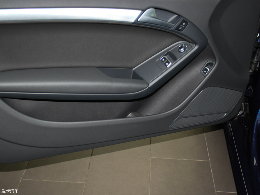 2016WA5 Coupe 45 TFSI Mȡ