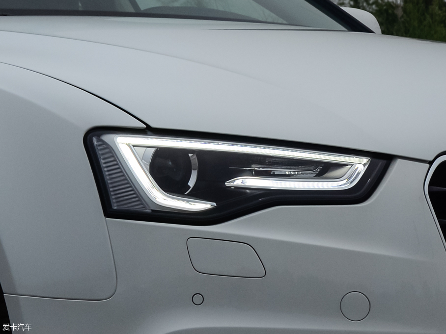 2016?yun)WA5 45 TFSI