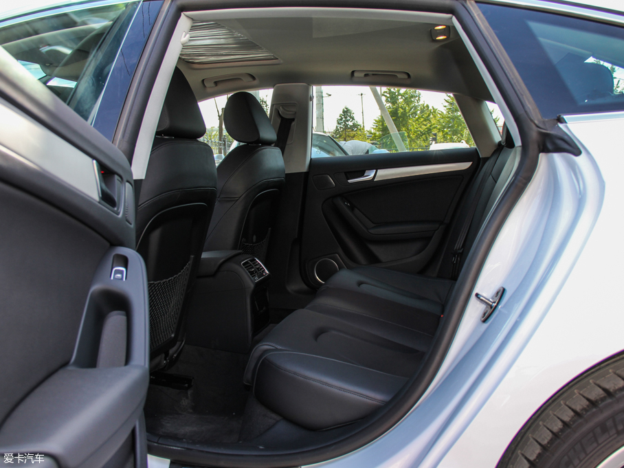 2016?yun)WA5 45 TFSI quattro