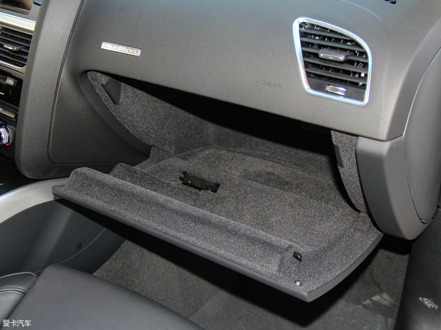 2016?yun)WA5 45 TFSI quattro