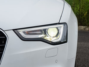 2016款45 TFSI 大灯