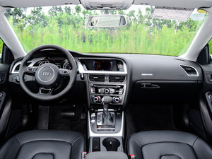 2016款45 TFSI 内饰全景