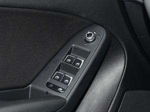 2016款45 TFSI 主驾车窗控制区	