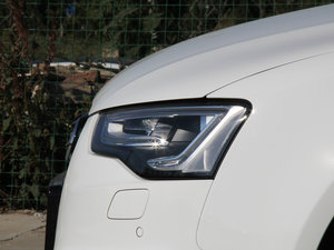 201645 TFSI quattro ^