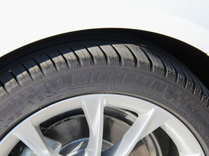 201645 TFSI quattro ݆̥Ʒ