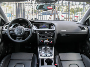 2016款45 TFSI quattro 内饰全景