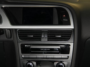 2016Ŀ 45 TFSI quattro {L