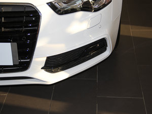 2016款45 TFSI quattro 前雾灯