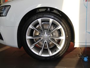 2016款45 TFSI quattro 轮圈