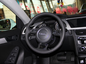 2016款45 TFSI quattro 方向盘