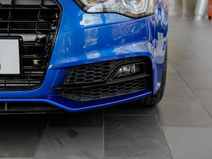 2016款改款 45 TFSI quattro 前雾灯
