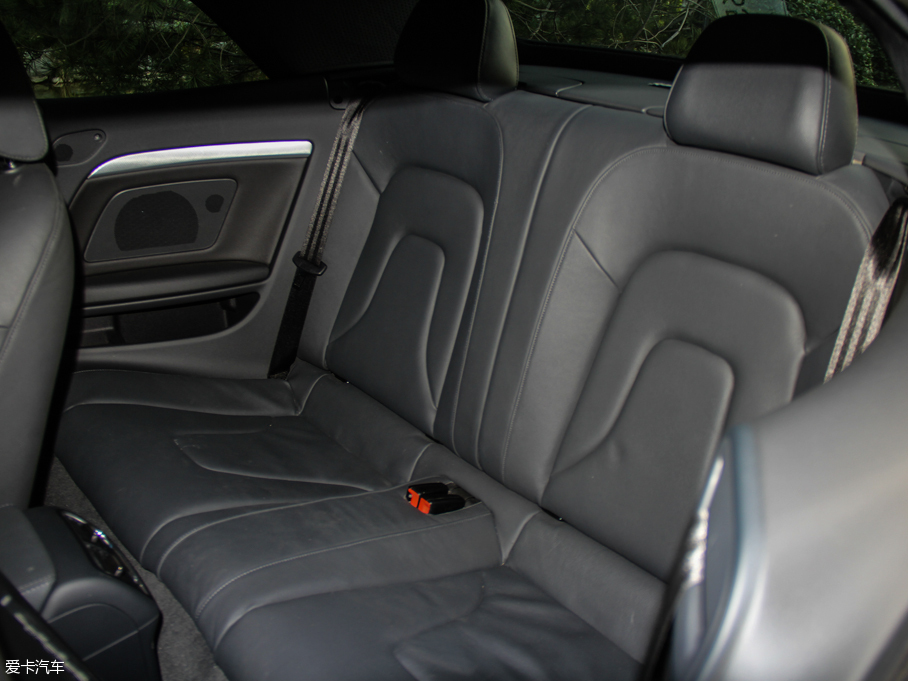 2016��?yu��n)W��A5 Cabriolet 45 TFSI ���m��