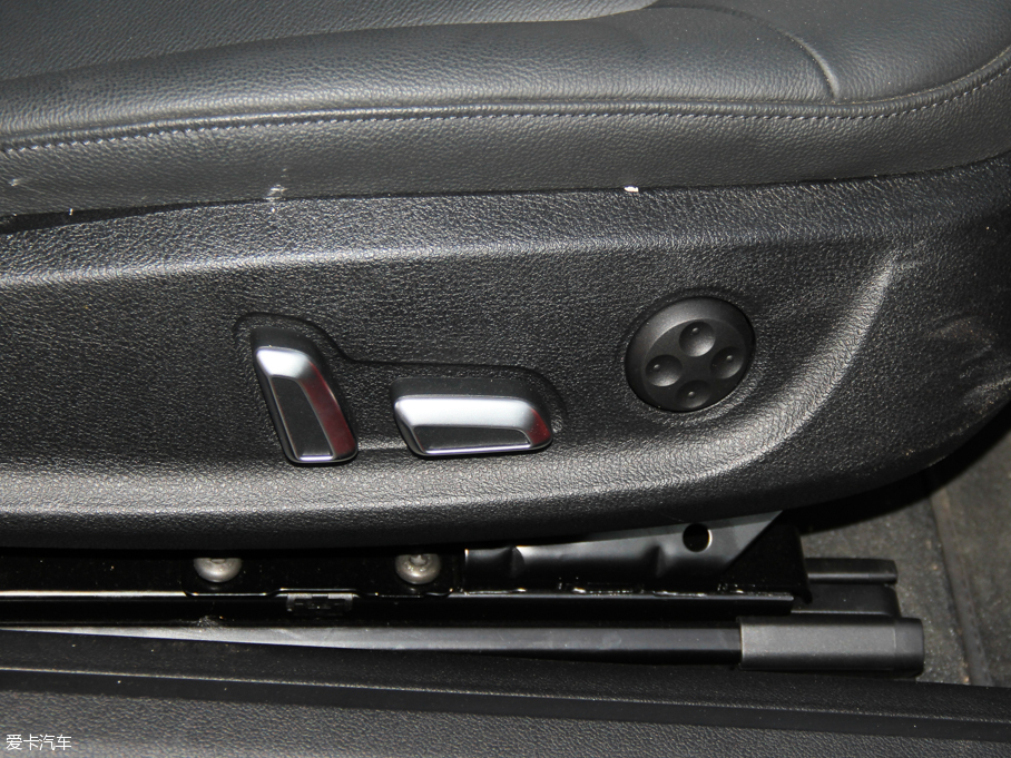 2016��W��A5 Cabriolet 45 TFSI ���m��