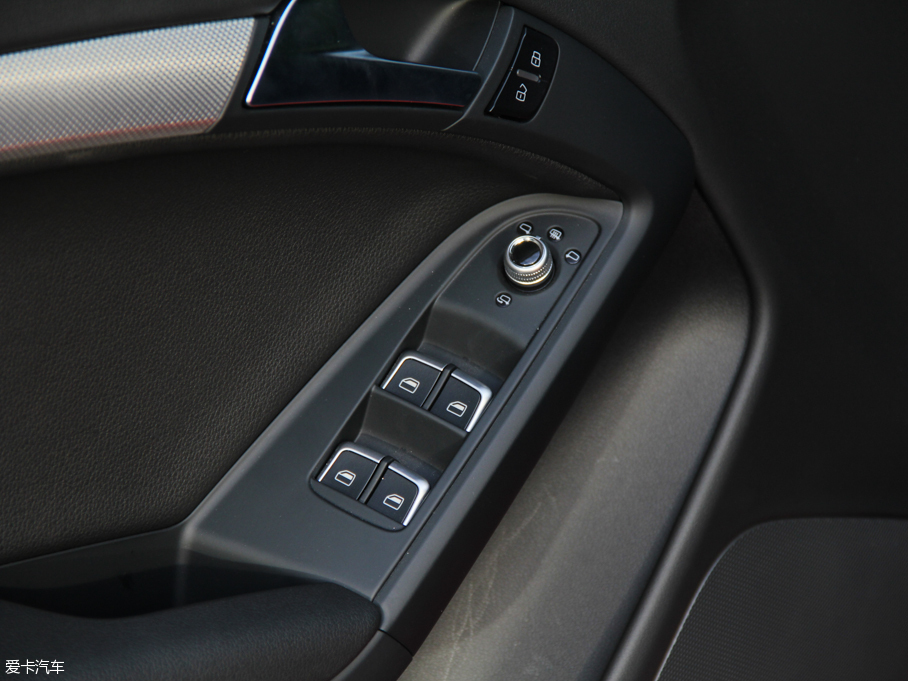 2016��W��A5 Cabriolet 45 TFSI ���m��