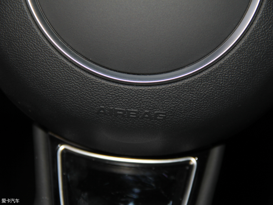 2016��?yu��n)W��A5 Cabriolet 45 TFSI ���m��