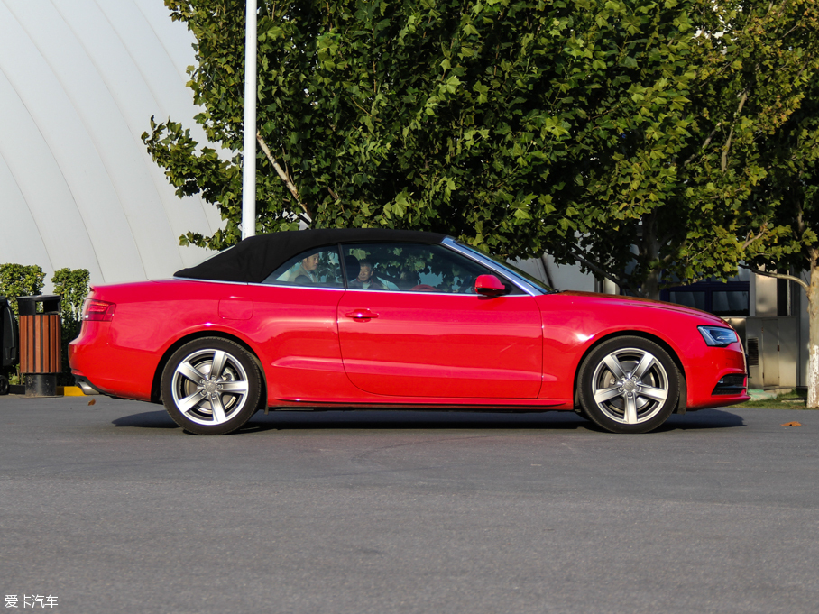 2016��W��A5 Cabriolet 45 TFSI ���m��