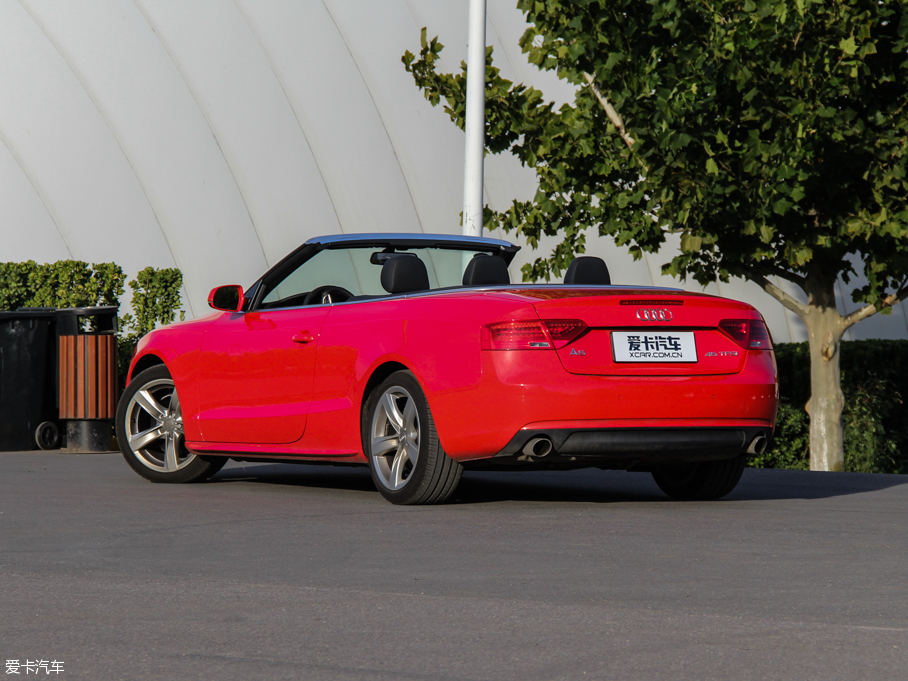 2016��W��A5 Cabriolet 45 TFSI ���m��