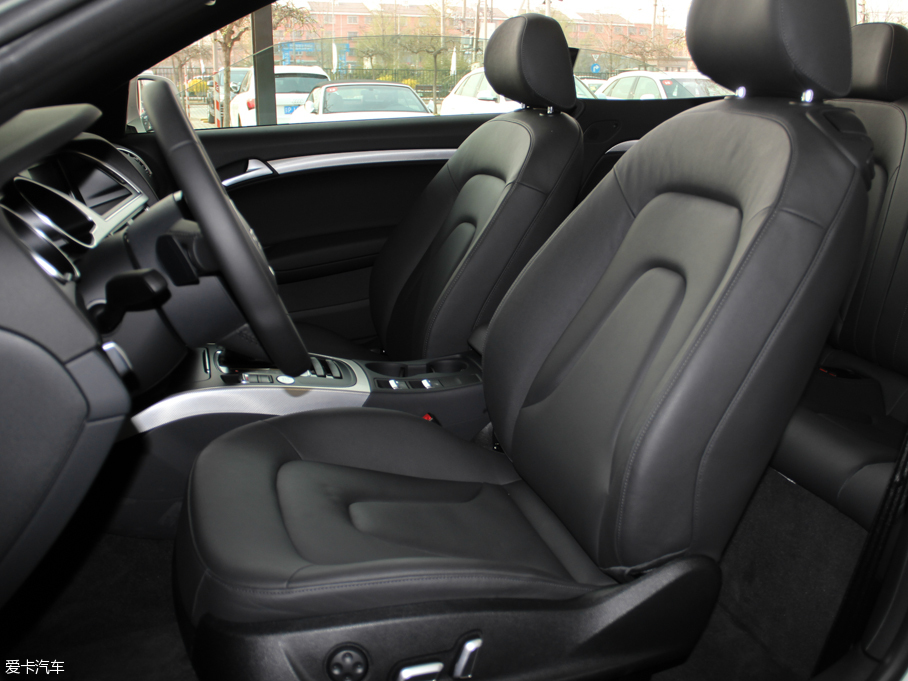 2016��W��A5 Cabriolet �Ŀ� 45TFSI ���m��