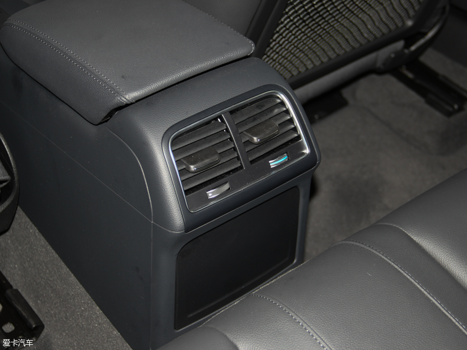 2016��W��A5 Cabriolet �Ŀ� 45TFSI ���m��