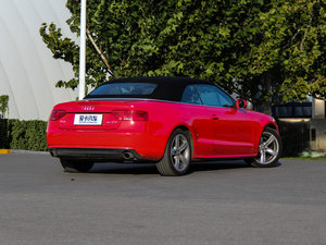 2016��45 TFSI ���m�� ���w���^