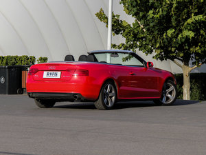 2016��45 TFSI ���m�� ���w���^