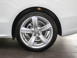 2016��Ŀ� 45TFSI ���m�� ݆Ȧ