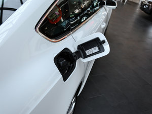 2016款3.0TFSI quattro Sportback 油箱盖