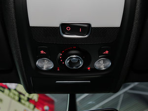 2016款3.0TFSI quattro Sportback 空间座椅