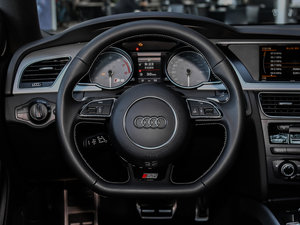 2016款3.0TFSI quattro Sportback 方向盘