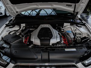 20163.0TFSI quattro Sportback lәC