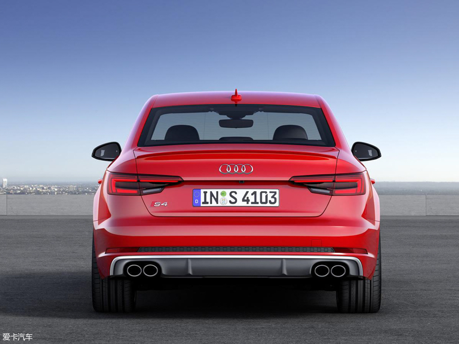 2016��W��S4 Limousine