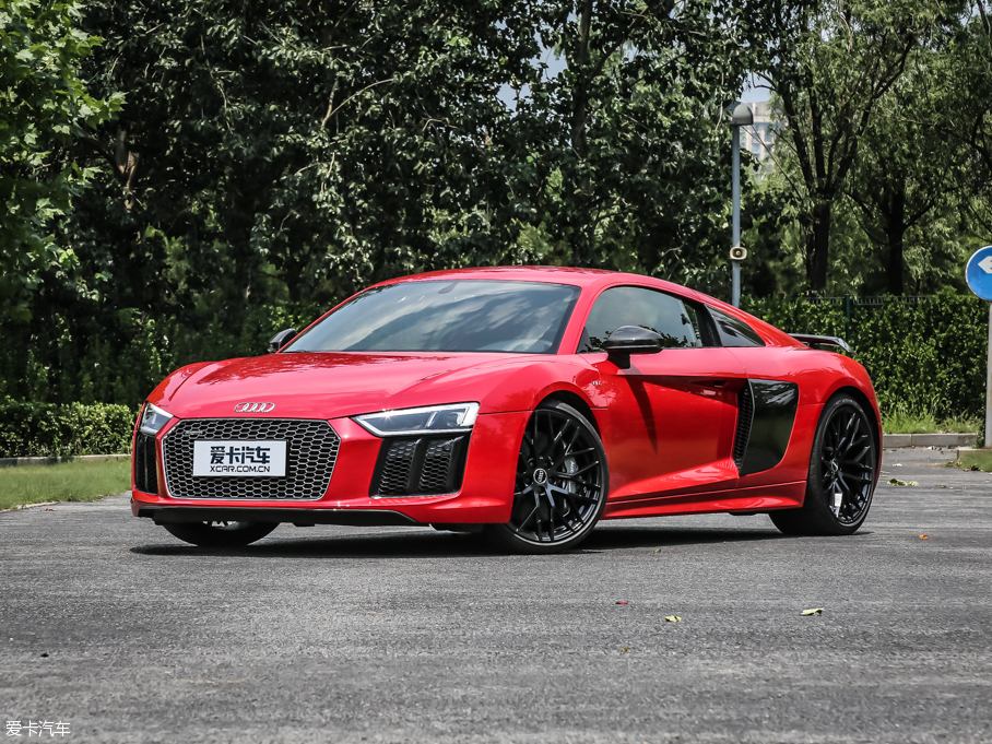 2016µR8 V10 Performance