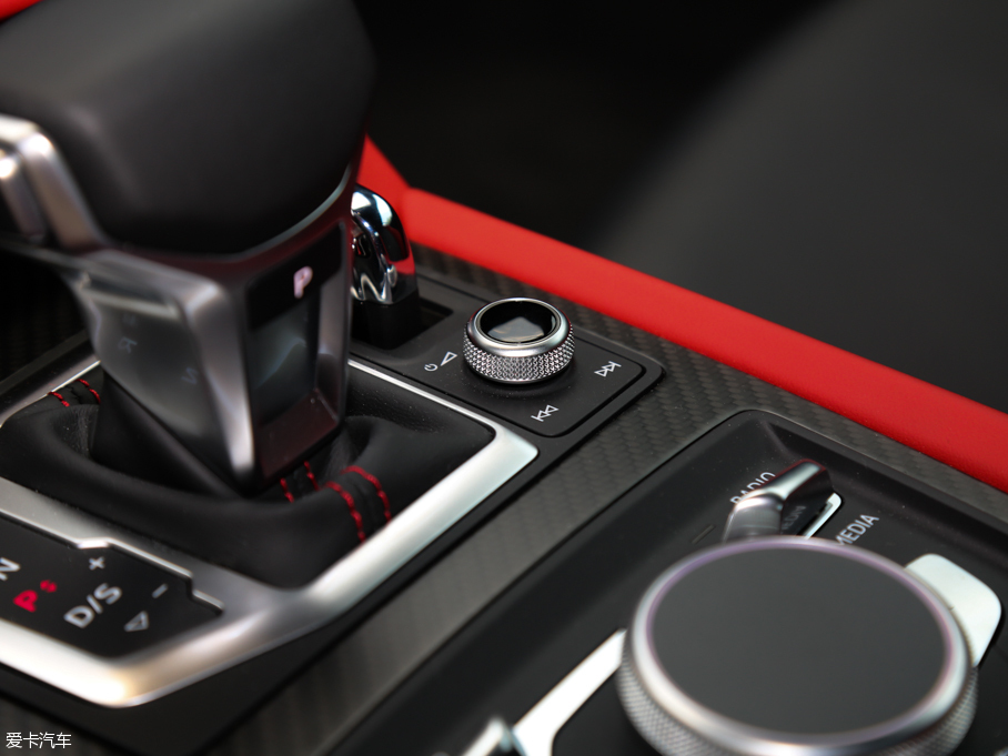 2016WR8 V10 Performance