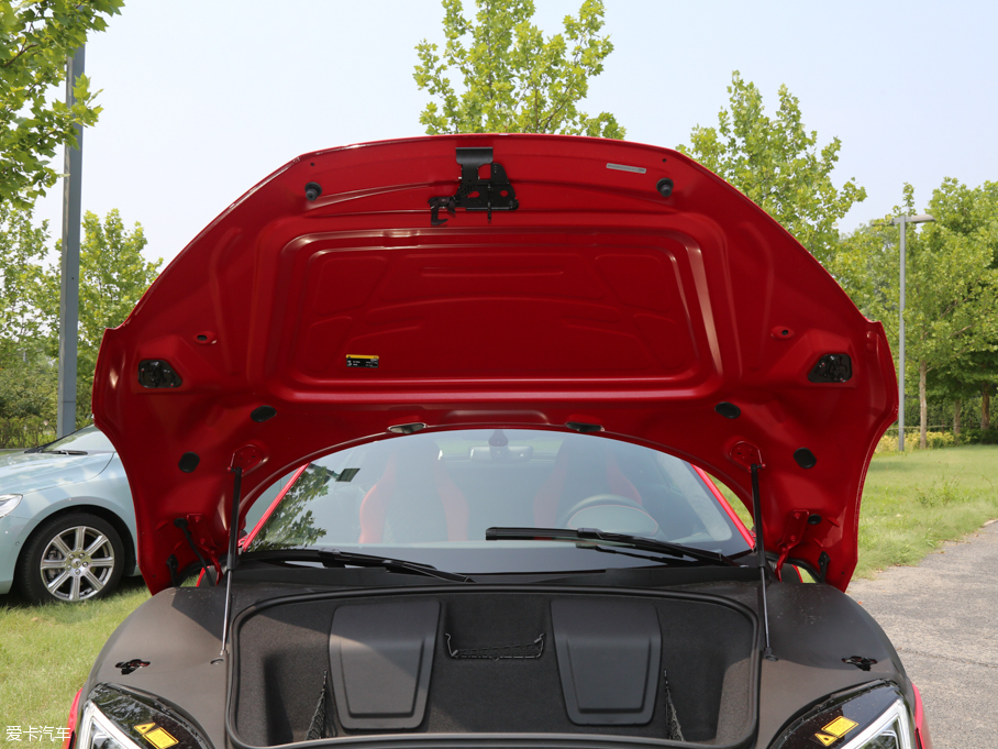 2016WR8 V10 Performance