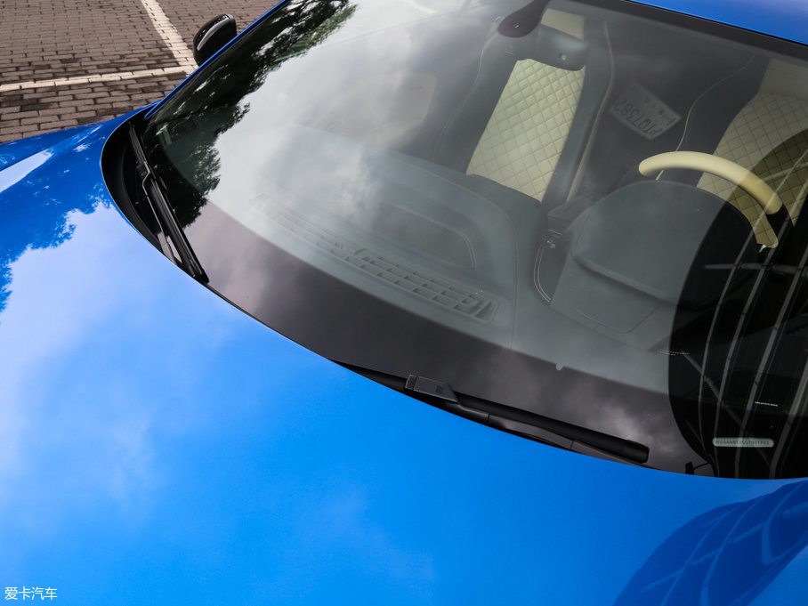 2016?yun)WR8 V10 Performance