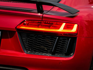 2016款V10 Performance 尾灯