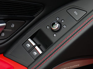 2016V10 Performance п؅^