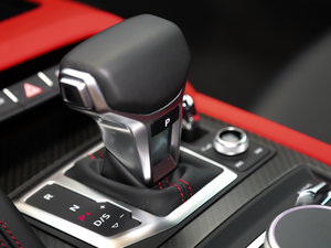 2016V10 Performance п؅^