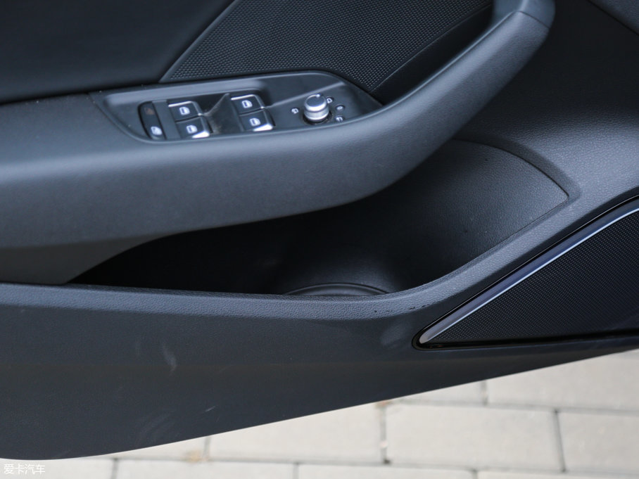 2016WS3 2.0TFSI Limousine