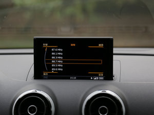 2016款2.0TFSI Limousine 音响调节
