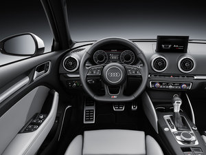 2017Sportback e-tron п؅^(q)