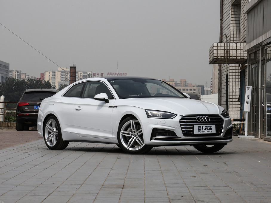 2017WA5 Coupe Coupe 45 TFSI quattro \