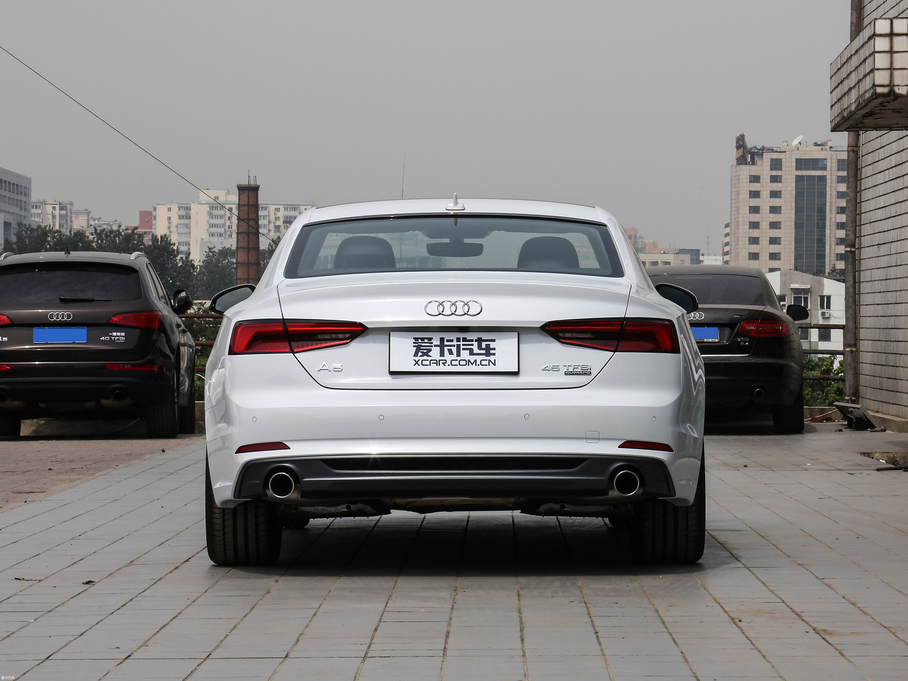 2017WA5 Coupe Coupe 45 TFSI quattro \