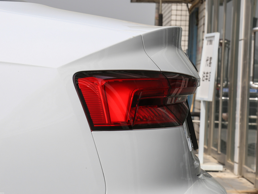 2017WA5 Coupe Coupe 45 TFSI quattro \(yn)