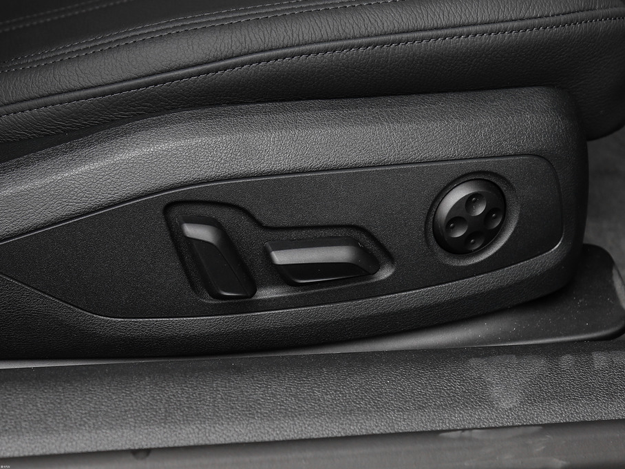 2017WA5 Coupe Coupe 45 TFSI quattro \