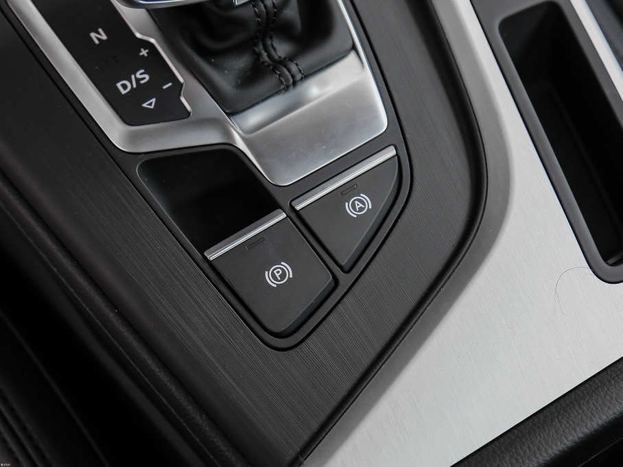 2017WA5 Coupe Coupe 45 TFSI quattro \