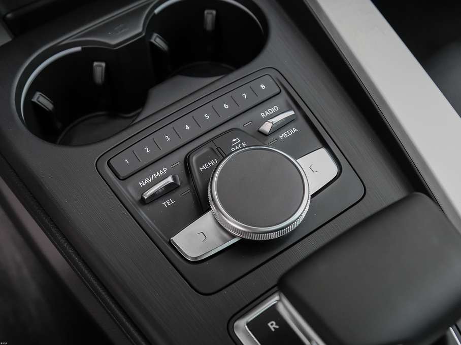 2017WA5 Coupe Coupe 45 TFSI quattro \