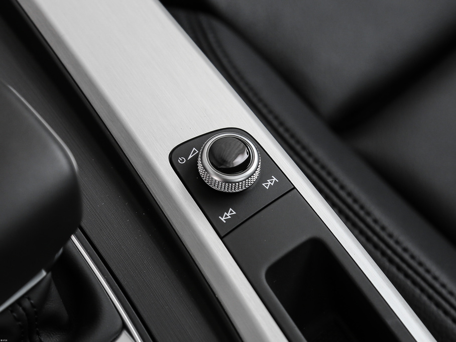 2017WA5 Coupe Coupe 45 TFSI quattro \